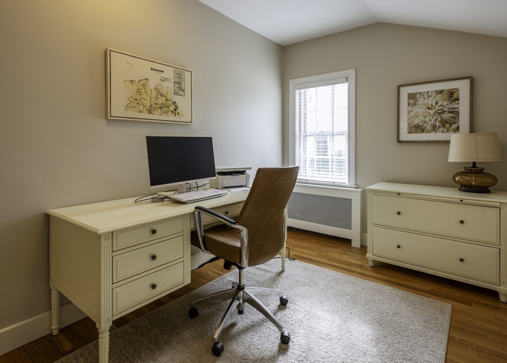 34 Porter Lane Hamilton, MA 01982 - Photo 28 of 34