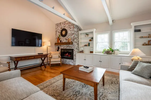 $1,149,000 | 34 Porter Lane, Hamilton, MA 01982