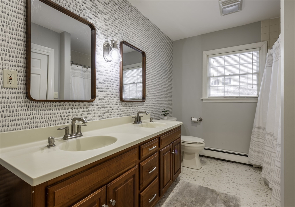 34 Porter Lane Hamilton, MA 01982 - Photo 8 of 34