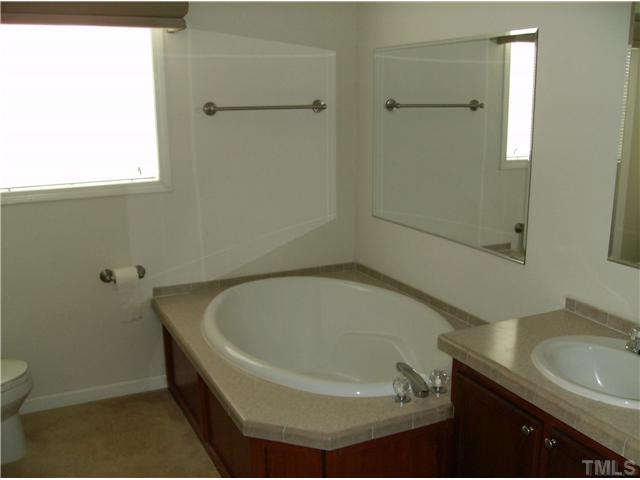 179 Quartergate Road Roxboro, NC 27574 - Photo 8 of 11