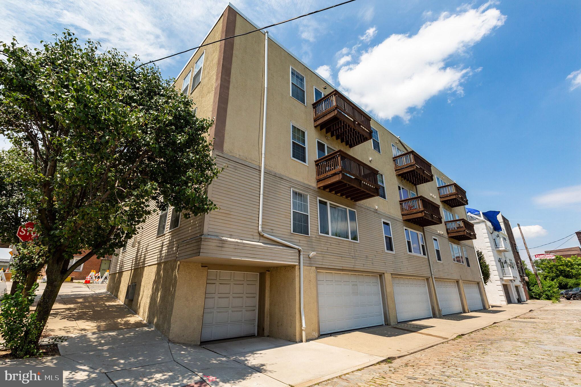 401 North Front Street, Unit 2A Philadelphia, PA 19123 - Photo 3 of 26