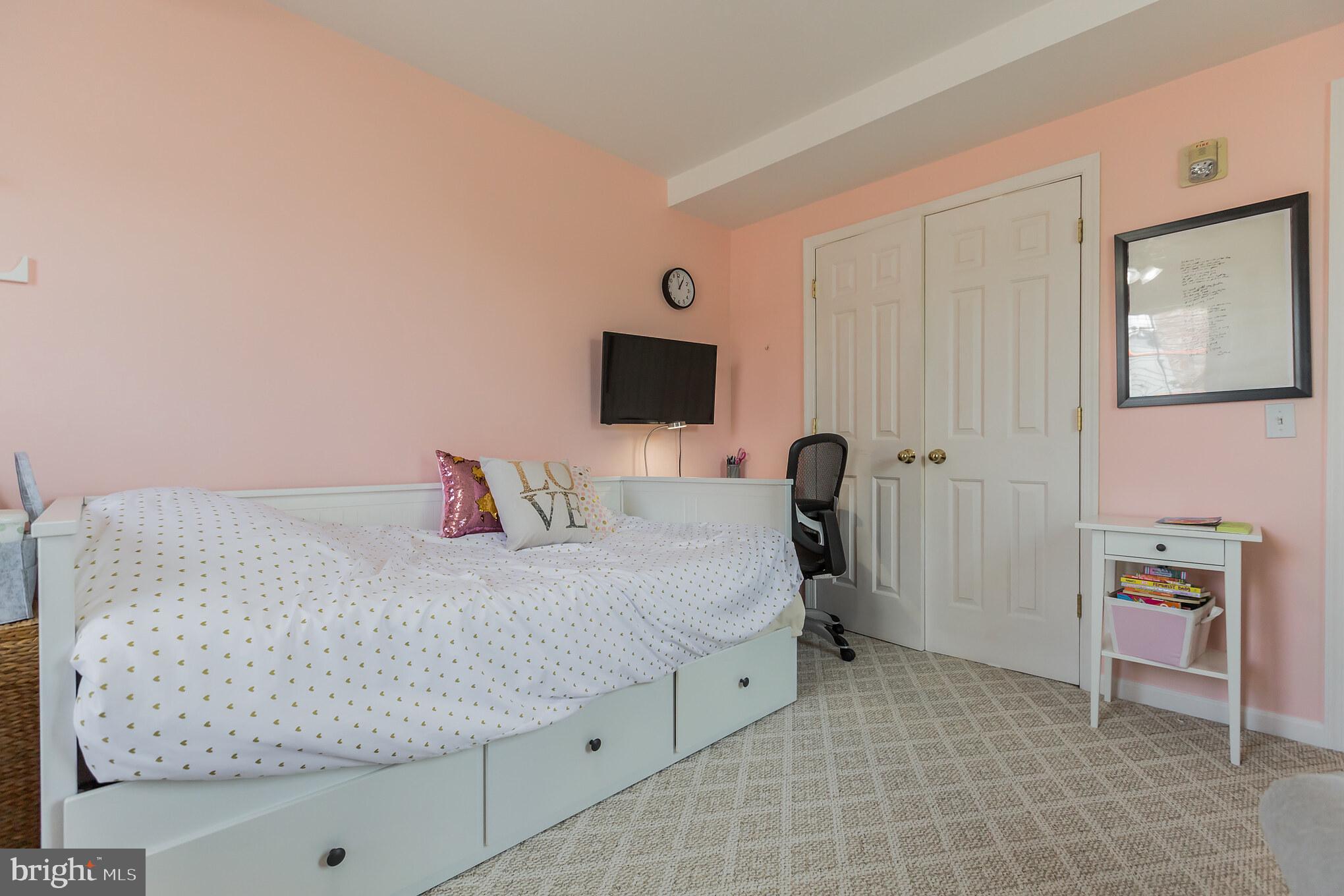 401 North Front Street, Unit 2A Philadelphia, PA 19123 - Photo 21 of 26
