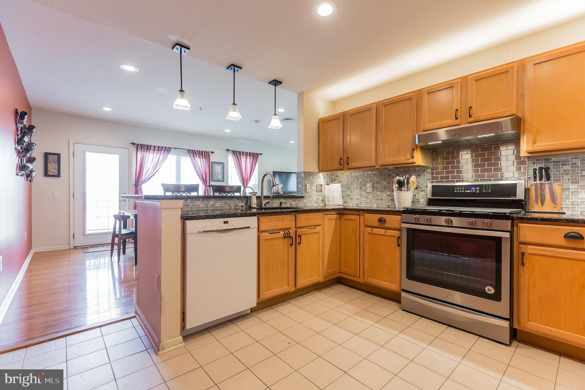 401 North Front Street, Unit 2A Philadelphia, PA 19123 - Photo 4 of 26