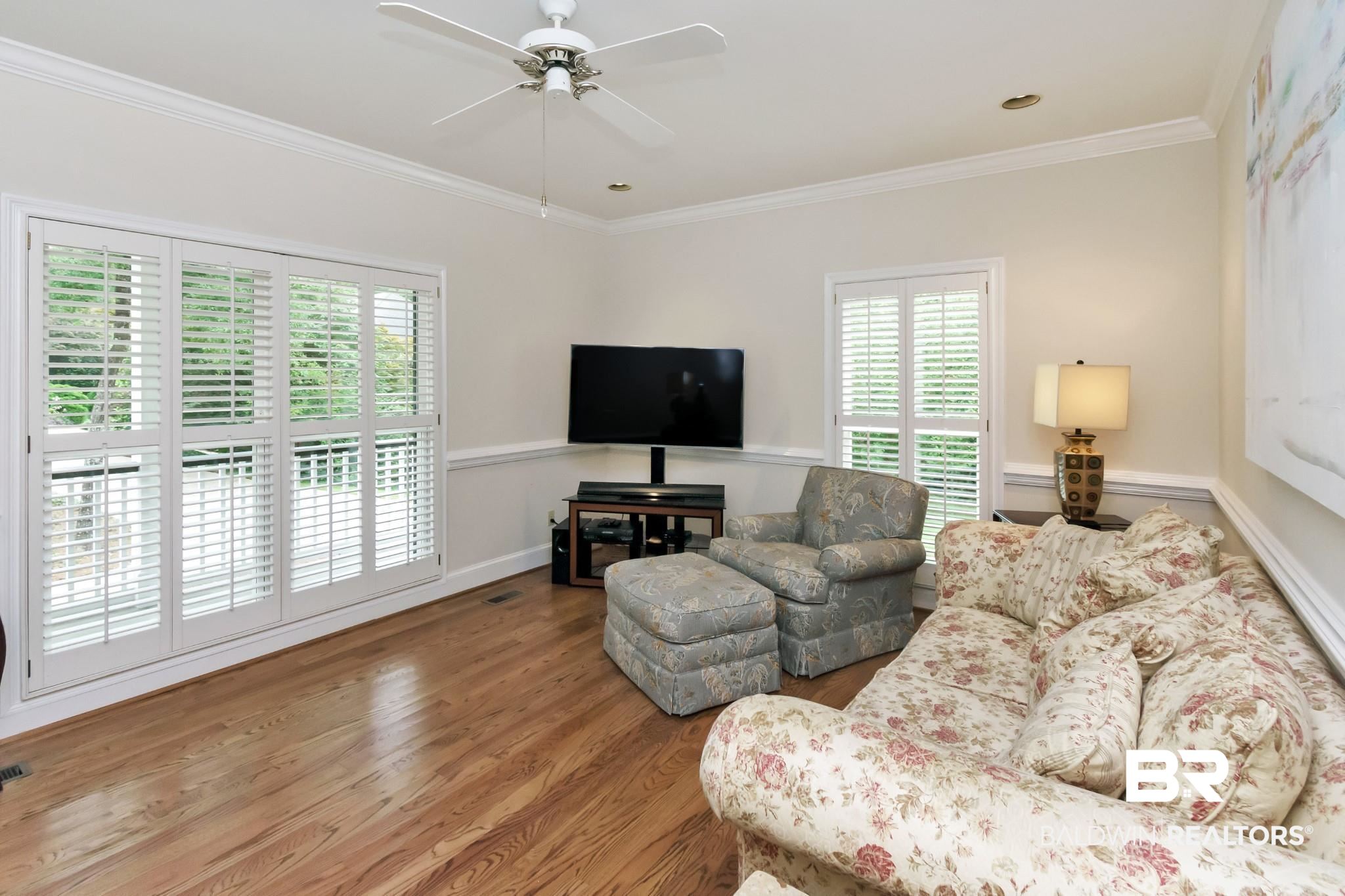 240 Suffolk Road Mobile, AL 36608 - Photo 5 of 49