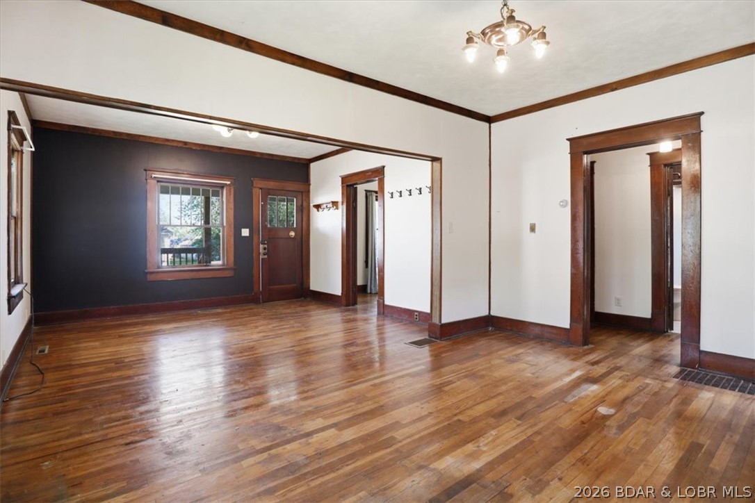 301 South Locust Street Eldon, MO 65026 - Photo 11 of 35 Dining room looking to the family room