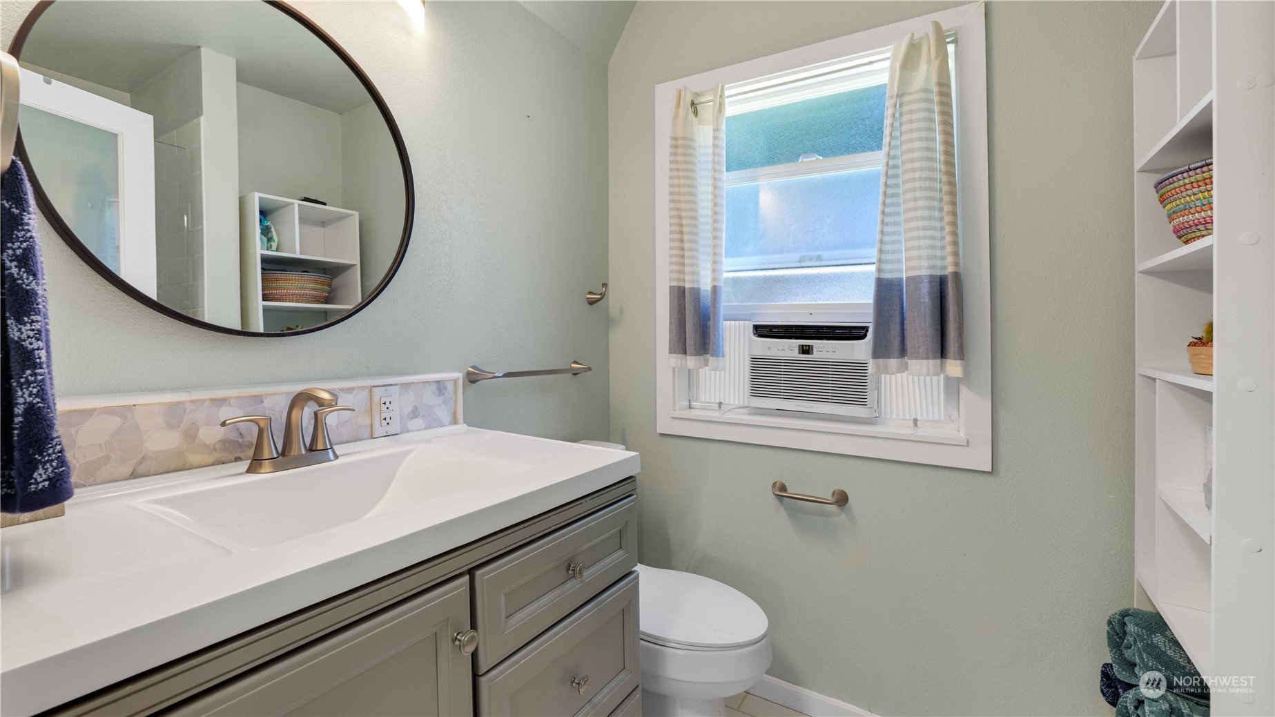 2209 Northeast 20th Street Renton, WA 98056 - Photo 13 of 24 Gallery Image 13