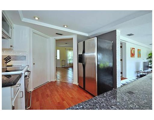 1000 Southwest 13th Place Boca Raton, FL 33486 - Photo 6 of 23 Kitchen
