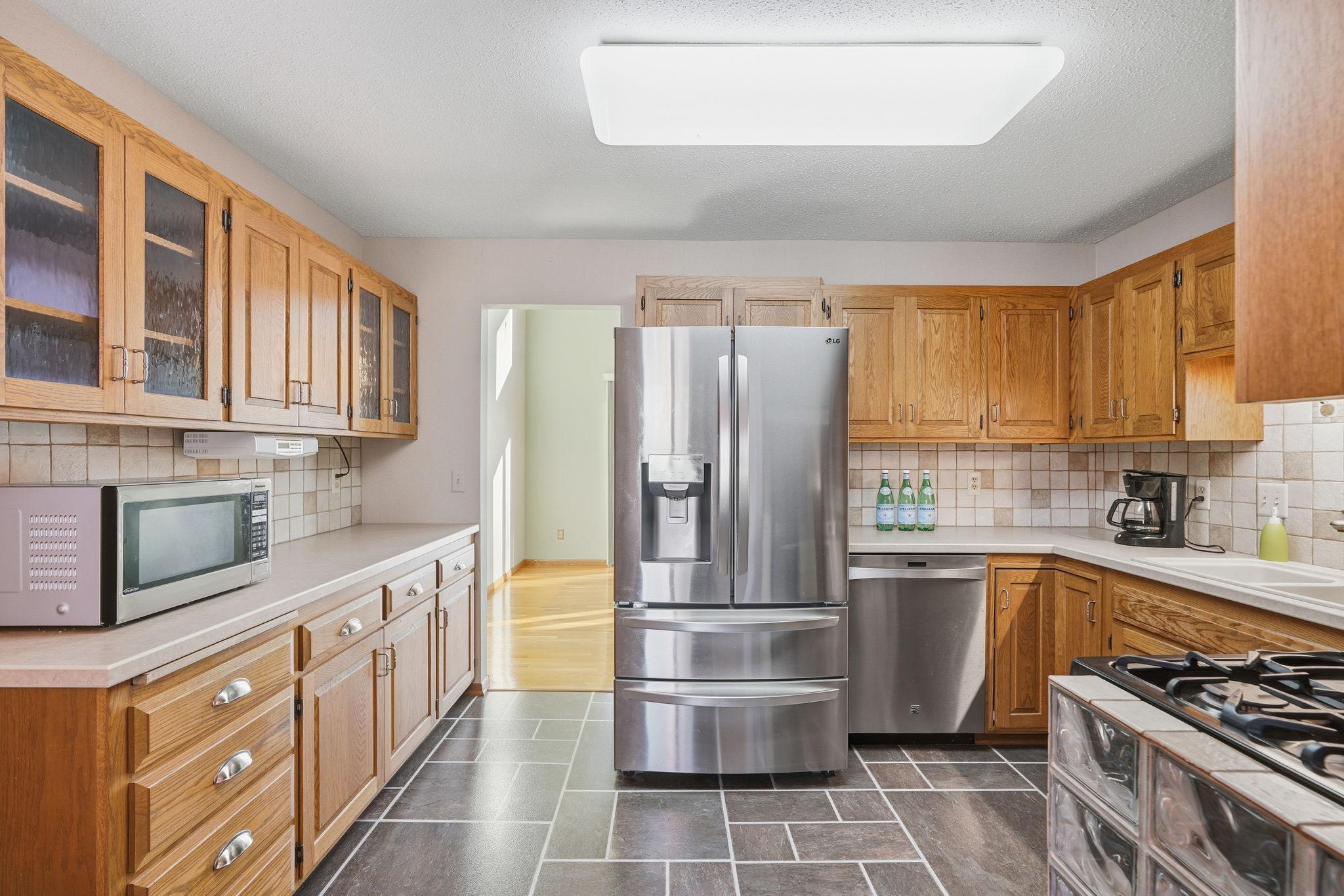 6733 West 82nd Street Bloomington, MN 55438 - Photo 14 of 33