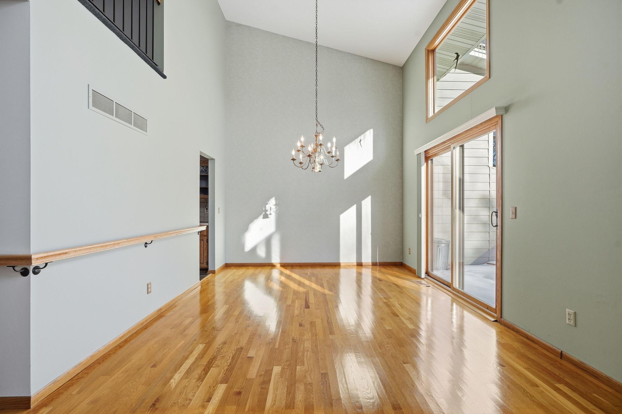 6733 West 82nd Street Bloomington, MN 55438 - Photo 10 of 33