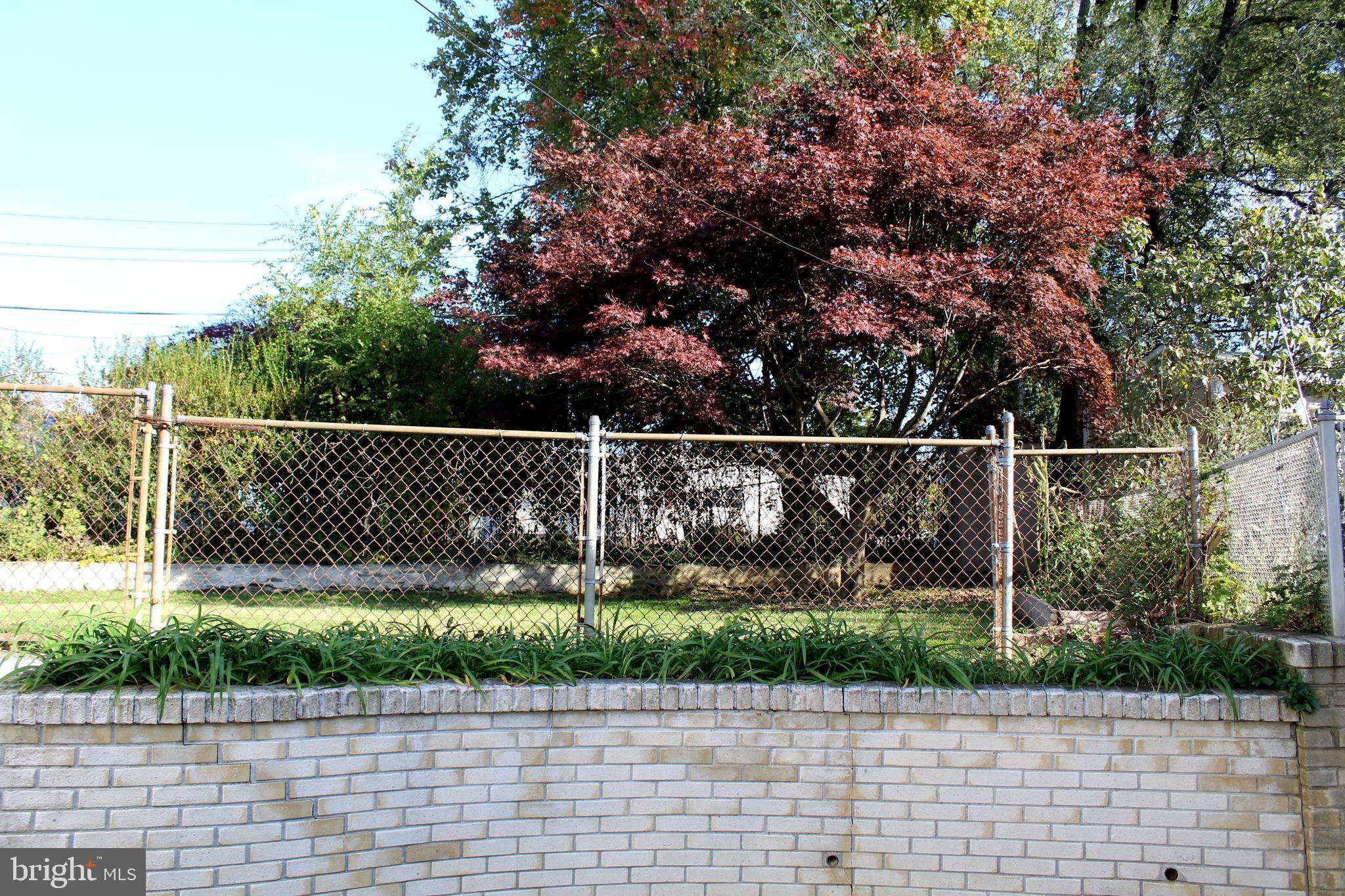 1019 Surrey Road Philadelphia, PA 19115 - Photo 29 of 31