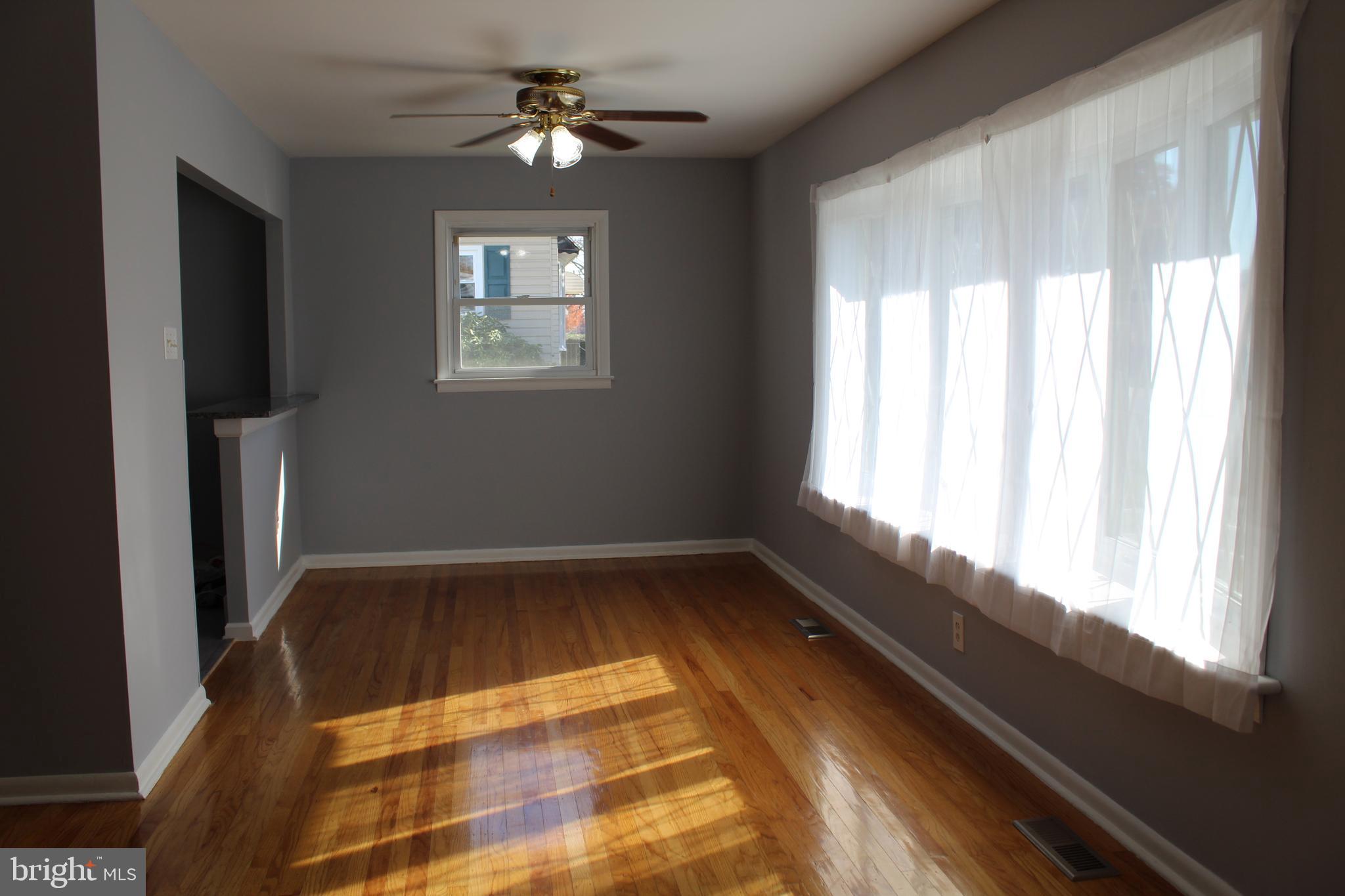 1019 Surrey Road Philadelphia, PA 19115 - Photo 6 of 31