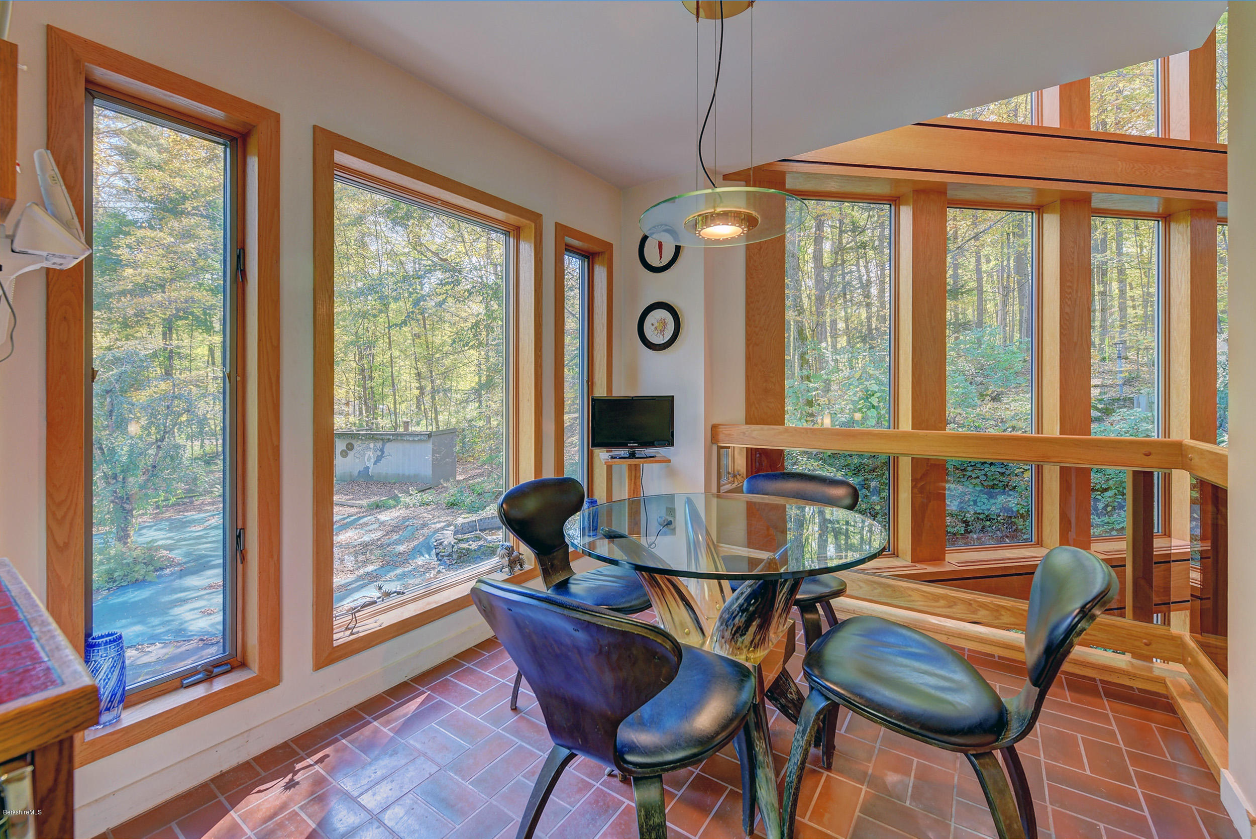 39 Blunt Road Egremont, MA 01230 - Photo 13 of 38 14-Breakfast Nook