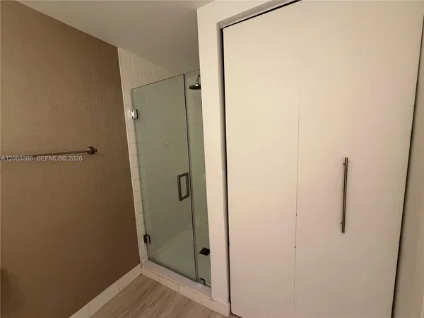 $3,800 | 690 Southwest 1st Court, Unit 2524, Miami, FL 33130