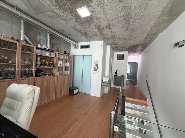 $3,800 | 690 Southwest 1st Court, Unit 2524, Miami, FL 33130