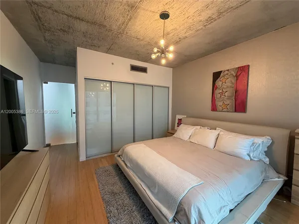 $3,800 | 690 Southwest 1st Court, Unit 2524, Miami, FL 33130