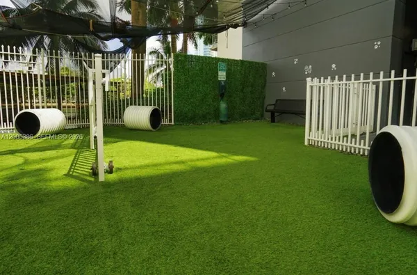 $3,800 | 690 Southwest 1st Court, Unit 2524, Miami, FL 33130