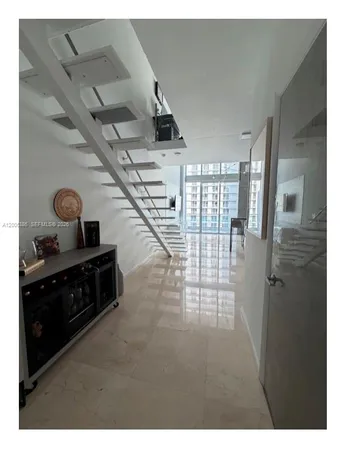 $3,800 | 690 Southwest 1st Court, Unit 2524, Miami, FL 33130