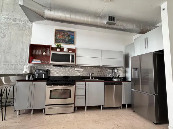 $3,800 | 690 Southwest 1st Court, Unit 2524, Miami, FL 33130