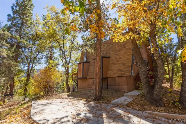 $435,000 | 1011 Butte Avenue, Big Bear City, CA 92314