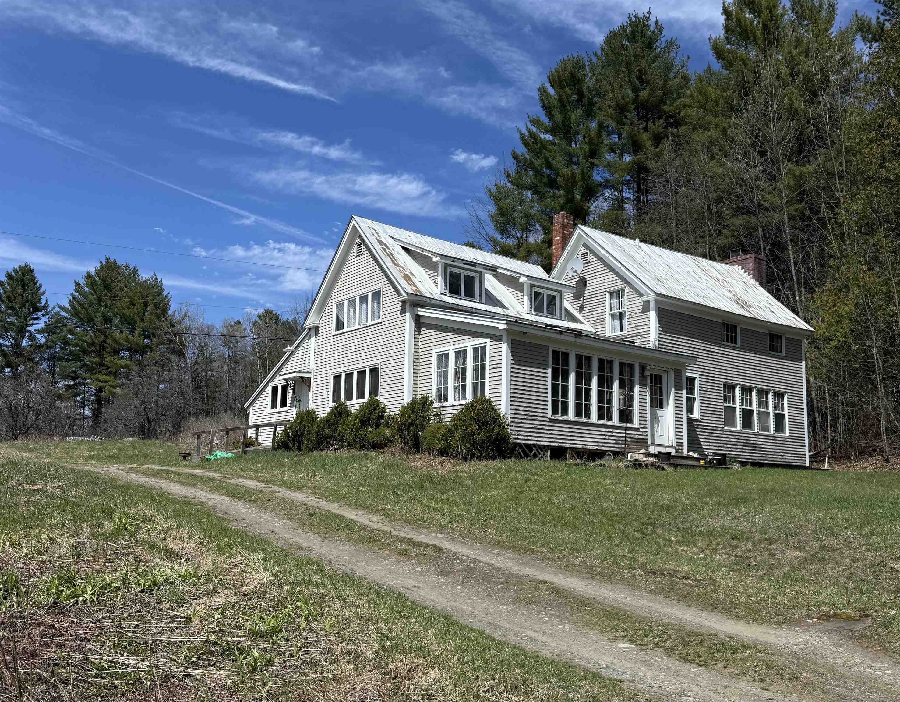 137 Foundry Road Tunbridge, VT 05077 - Photo 1 of 30 Gallery Image 1