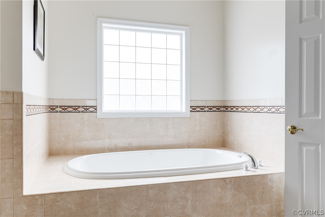 9110 Beaver Bridge Road Moseley, VA 23120 - Photo 26 of 47 Another view of your garden tub. Who needs Calgone