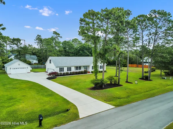 $469,900 | 215 Winding Creek Way, Hubert, NC 28539