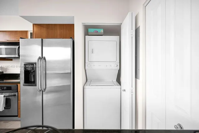 $349,000 | 610 West Las Olas Boulevard, Unit 312N, Fort Lauderdale, FL 33312