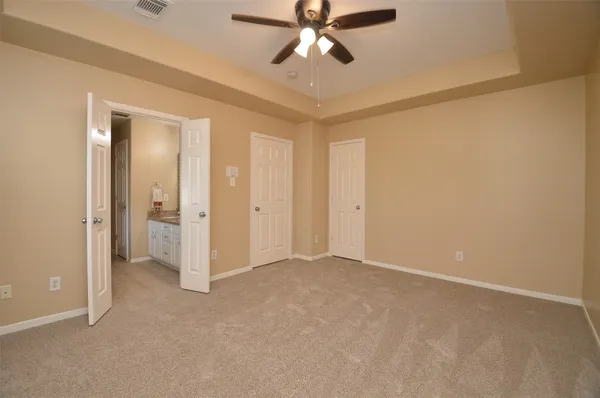 $2,400 | 2911 Meadowglen Cove, Houston, TX 77082