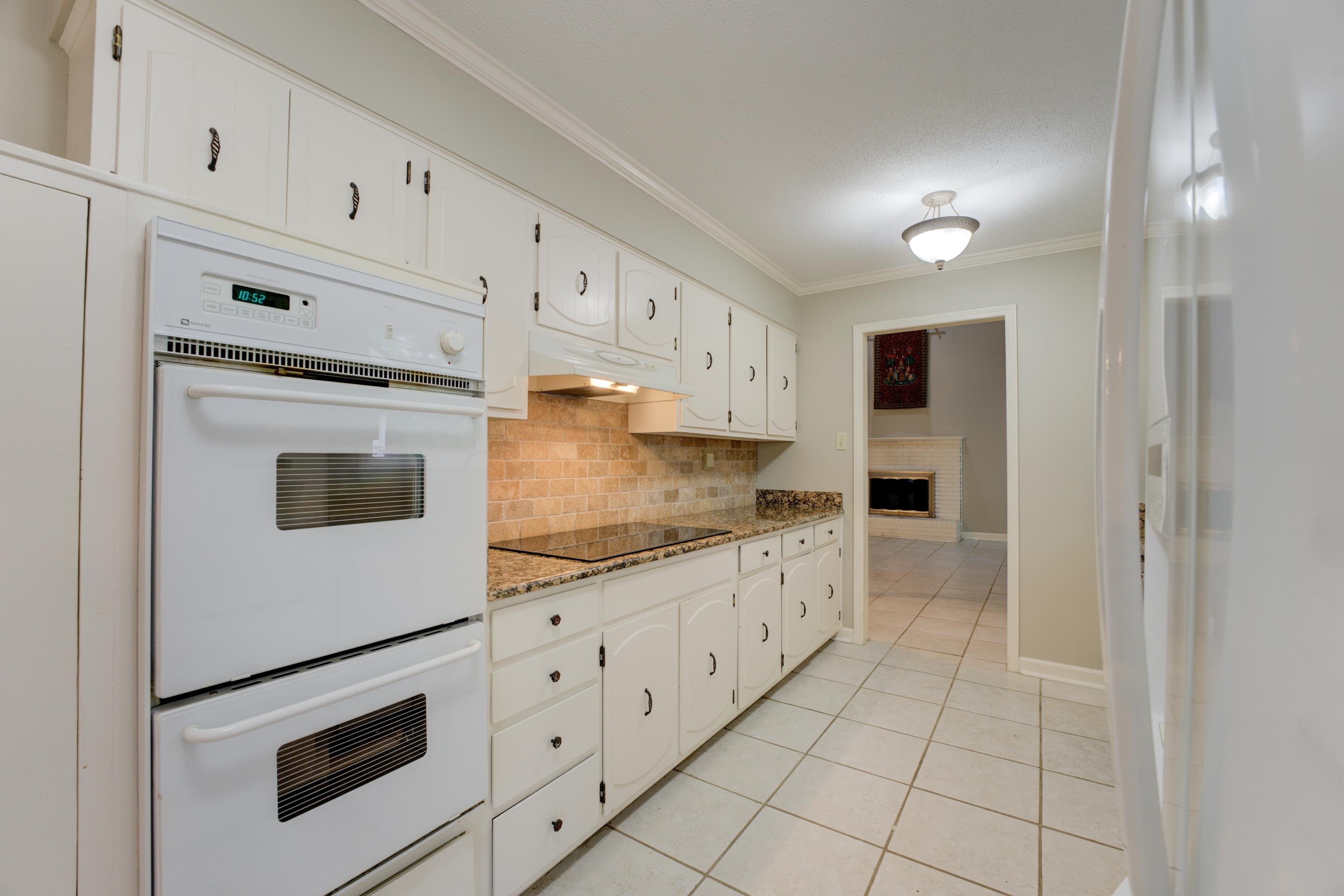 1025 Billy Bryant Road Collierville, TN 38017 - Photo 17 of 39 Gallery Image 17