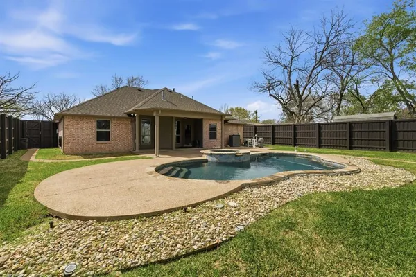 $493,900 | 219 East Vine Street, Keller, TX 76248