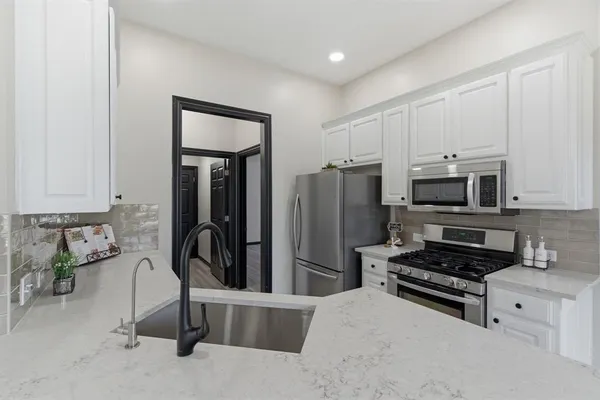 $493,900 | 219 East Vine Street, Keller, TX 76248