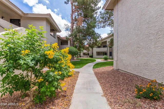 $256,900 | 10610 South 48th Street, Unit 2013, Phoenix, AZ 85044