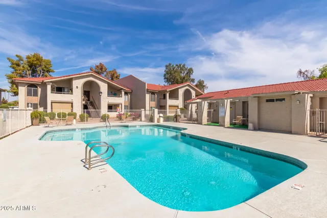 $256,900 | 10610 South 48th Street, Unit 2013, Phoenix, AZ 85044