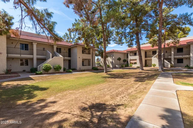 $256,900 | 10610 South 48th Street, Unit 2013, Phoenix, AZ 85044