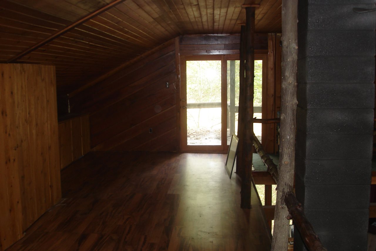 4527 East Michaels Road Bloomfield, IN 47424 - Photo 7 of 10