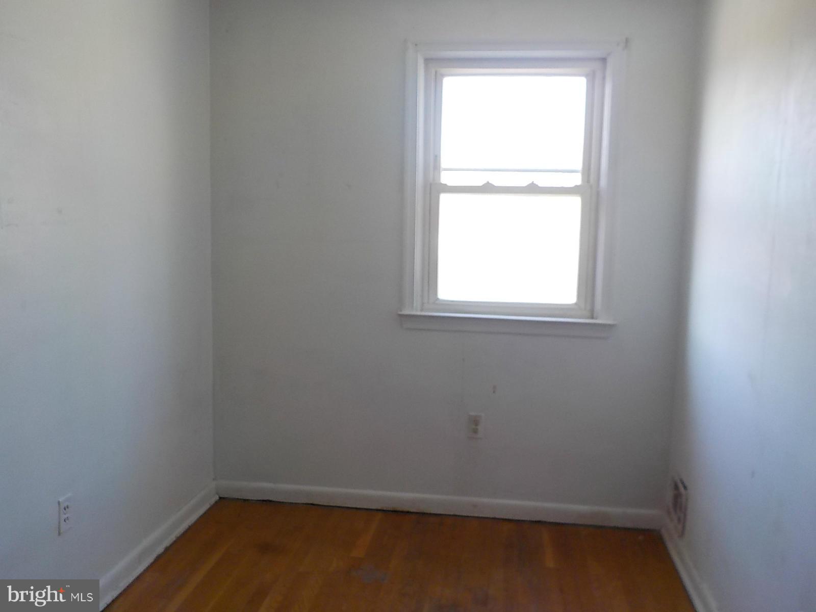 2266 Southorn Road Baltimore, MD 21220 - Photo 4 of 7 Bedroom