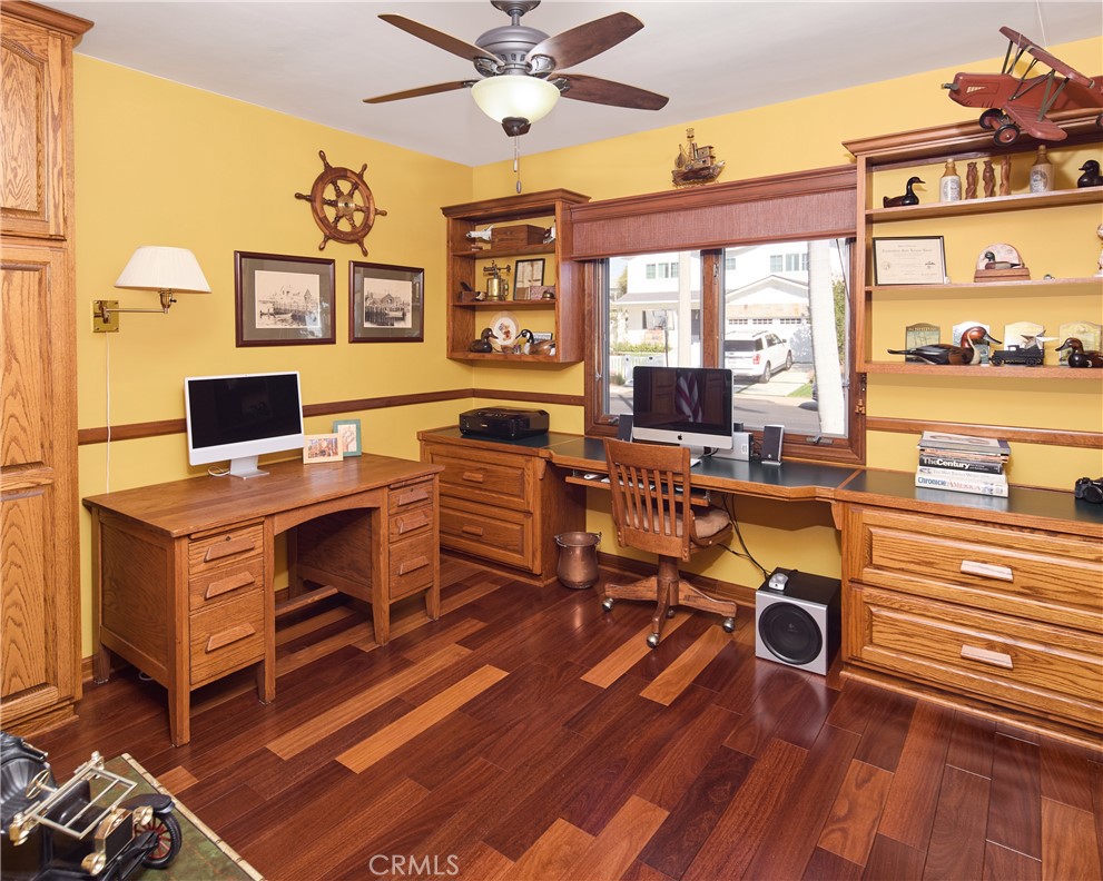 615 Bungalow Drive El Segundo, CA 90245 - Photo 20 of 28 a view of a workspace with furniture window and outside view