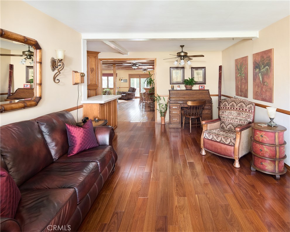 615 Bungalow Drive El Segundo, CA 90245 - Photo 2 of 28 a living room with furniture and wooden floor
