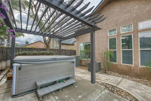 $967,000 | 1879 North Harvard Avenue, Clovis, CA 93619