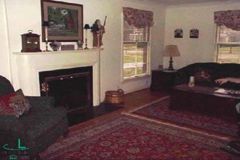 1232 Devonshire Road Grosse Pointe, MI 48230 - Photo 2 of 9 832194-1.JPG