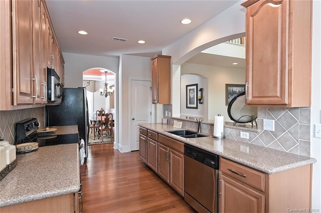 10833 Round Rock Road, Unit 16 Charlotte, NC 28277 - Photo 13 of 32 Gallery Image 13