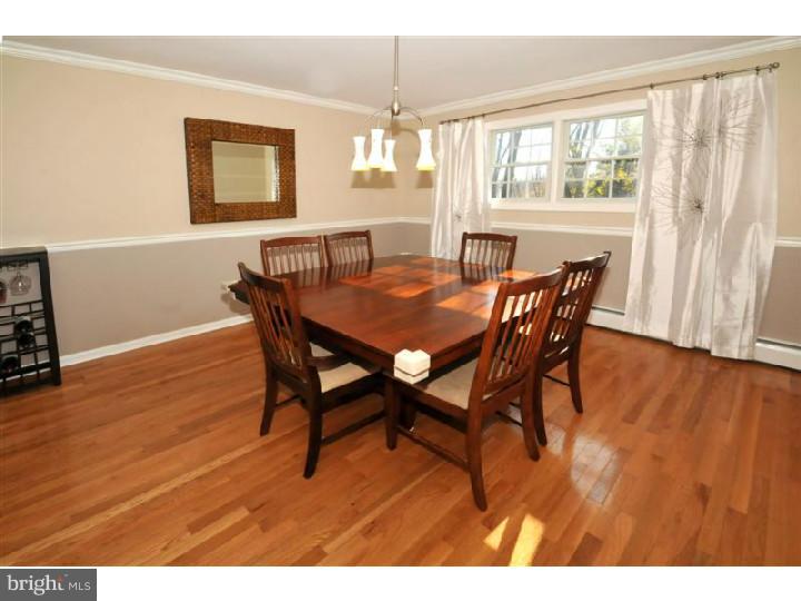 704 Meadowlark Road Audubon, PA 19403 - Photo 5 of 25 Gallery Image 5