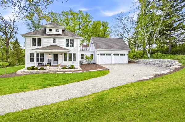 $1,095,000 | W10823 Port Road, Portland, WI 53579