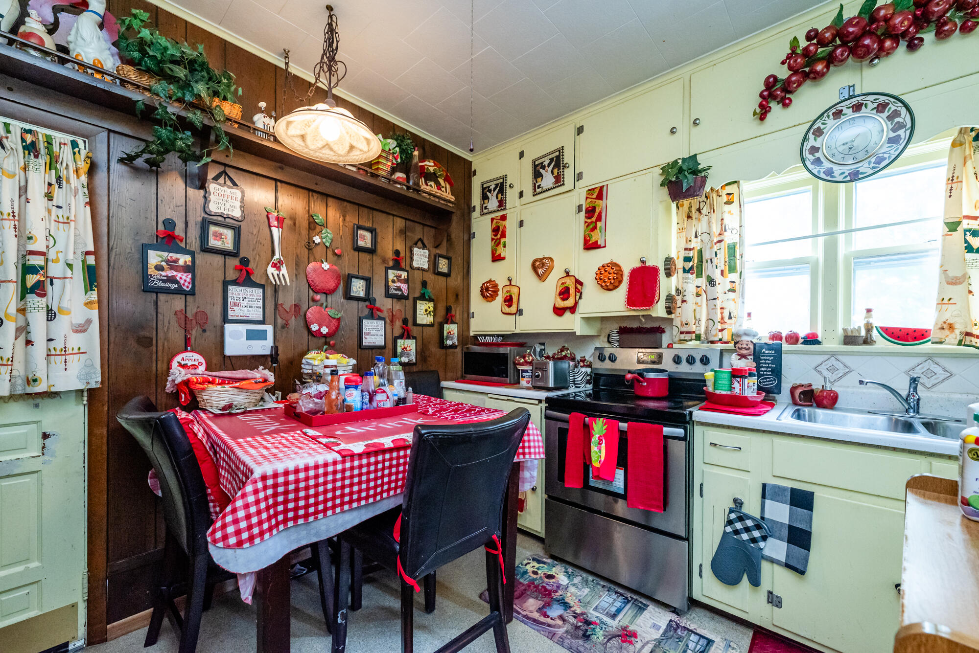 833 Pearl Street Benton Harbor, MI 49022 - Photo 14 of 23 Pearl-115