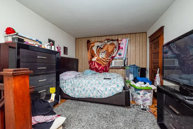 $105,000 | 833 Pearl Street, Benton Harbor, MI 49022