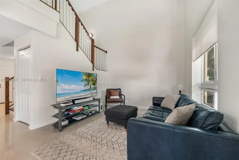 $475,000 | 7375 Southwest 90th Street, Unit TH107, Miami, FL 33156