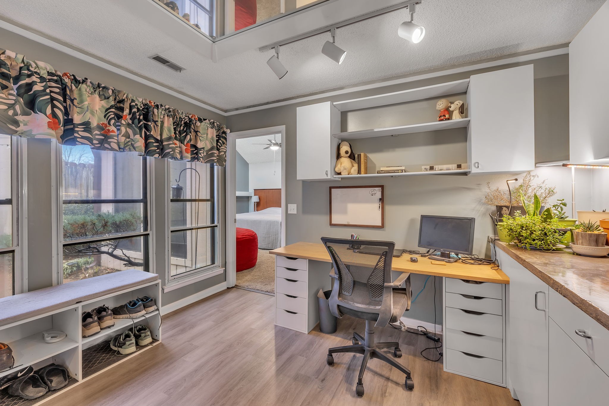 214 Harpers Mill Road Hermitage, TN 37076 - Photo 28 of 42 a view of a workspace with furniture