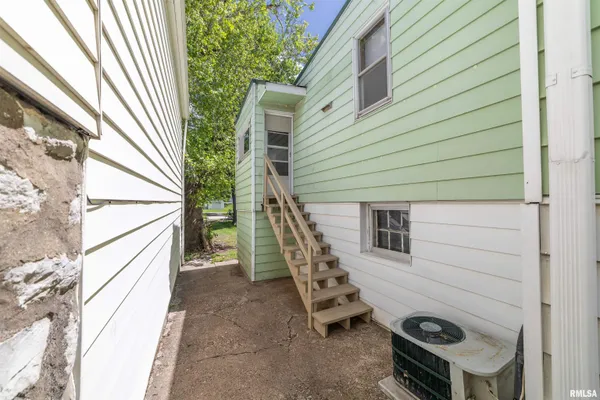 $69,900 | 1320 North 11th Street, Quincy, IL 62301