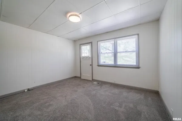$69,900 | 1320 North 11th Street, Quincy, IL 62301