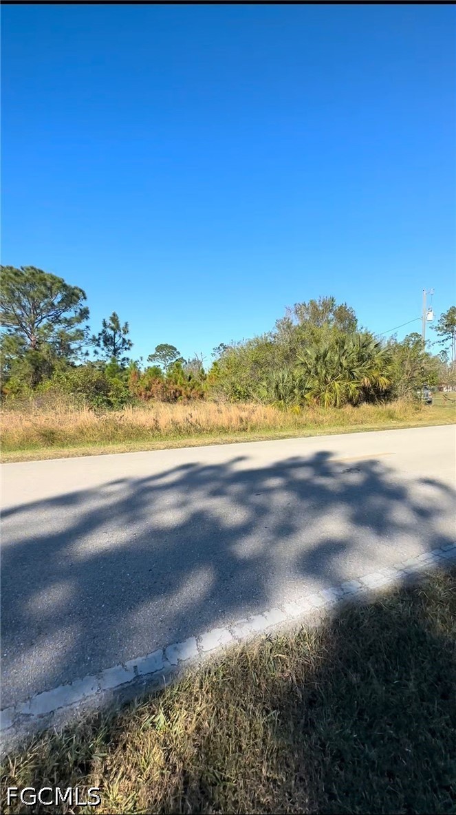 360 North Quebrada Street Clewiston, FL 33440 - Photo 3 of 9 a view of an ocean and a mountain